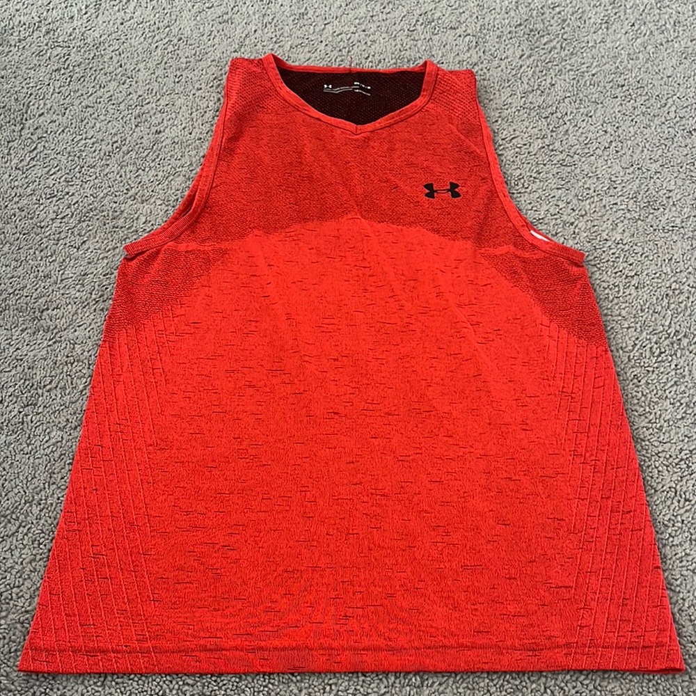 Men’s tank top workout shirt